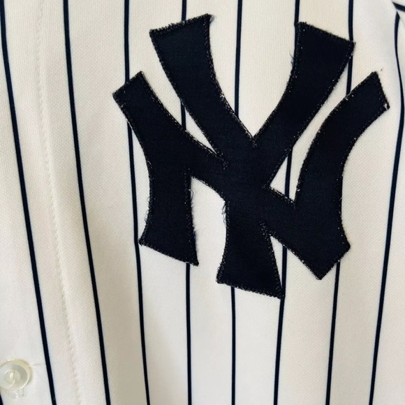Vintage Old-School New York Yankees Pinstripe Jersey, Majestic Size Extra Large - Picture 4 of 7